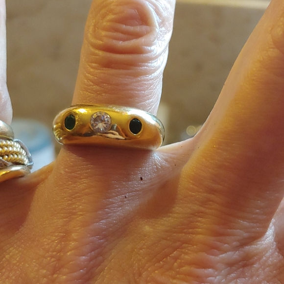 Ring - Picture 4 of 8